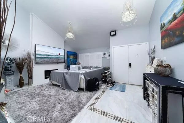 Westminster, CA 92683,5302 Clark