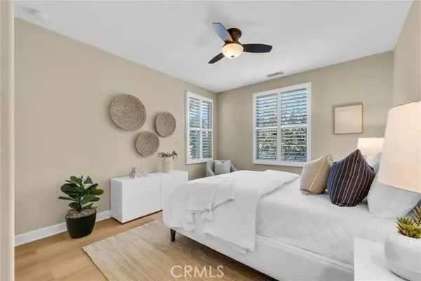 Irvine, CA 92620,36 Royal Grove