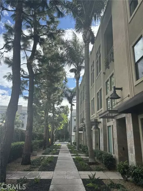 Santa Ana, CA 92701,218 North Bush
