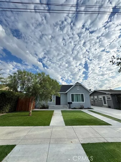 122 East Brookdale, Fullerton, CA 92832