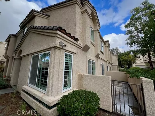 Lake Forest, CA 92630,21165 Gladiolos