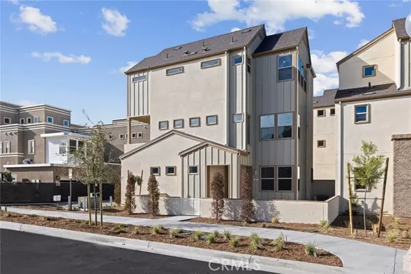 162 Frame, Irvine, CA 92618