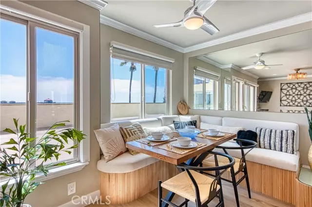 Huntington Beach, CA 92648,711 Pacific Coast Hwy