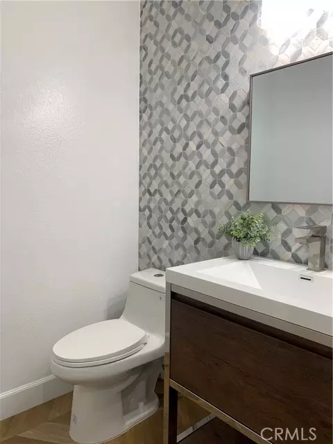 Laguna Beach, CA 92651,510 San Nicholas Court