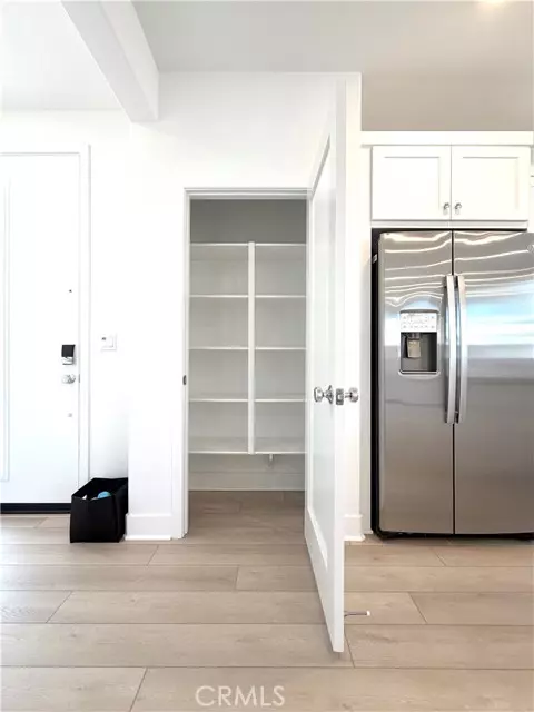 Irvine, CA 92618,352 Proctor