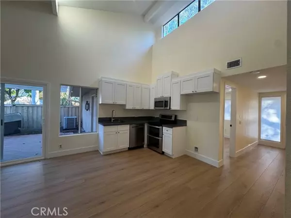 Irvine, CA 92612,17301 Peach