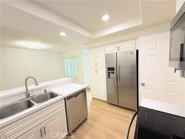 Irvine, CA 92604,61 Ashbrook