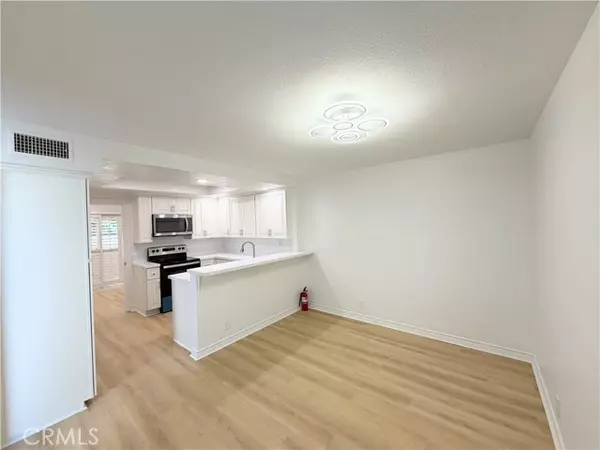 Irvine, CA 92604,61 Ashbrook