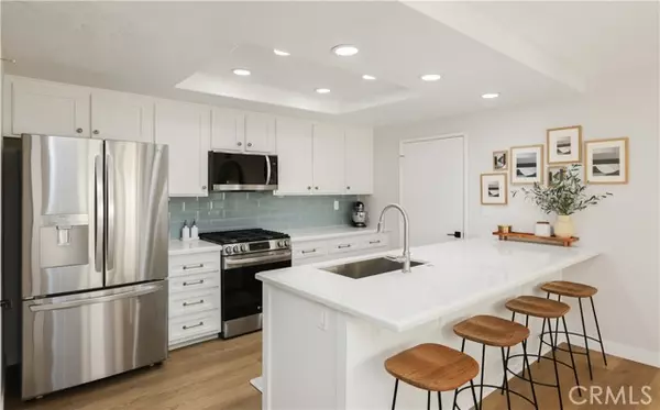 Laguna Niguel, CA 92677,24692 Sutton