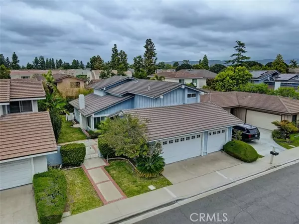 8 Sparrowhawk, Irvine, CA 92604