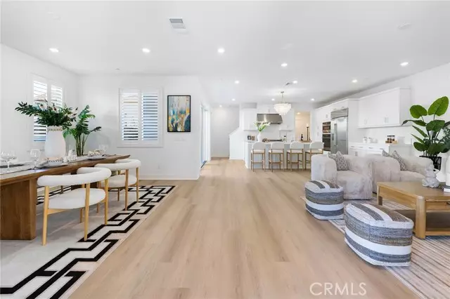 Irvine, CA 92618,208 Zawn