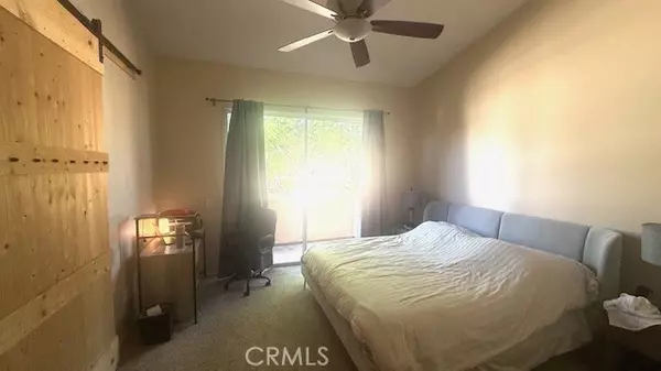 Irvine, CA 92606,2103 Ladrillo Aisle