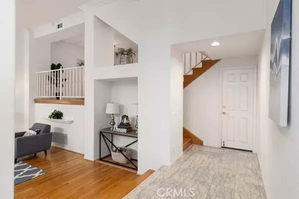 Huntington Beach, CA 92648,19381 Maidstone