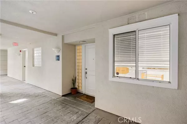 Irvine, CA 92612,2253 Martin #106