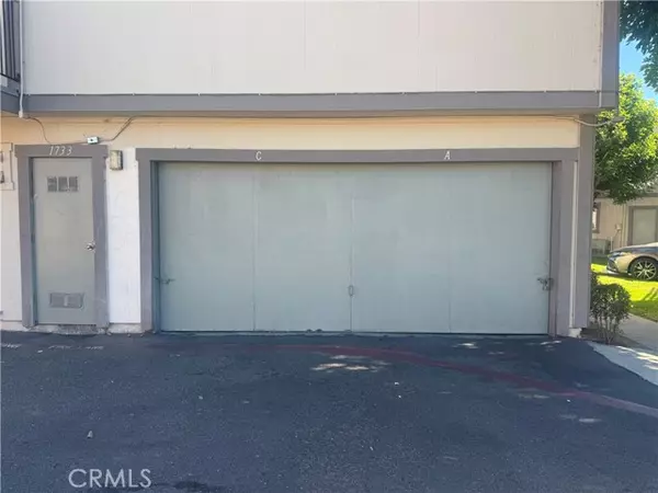 Santa Ana, CA 92705,1733 Normandy Pl #73A