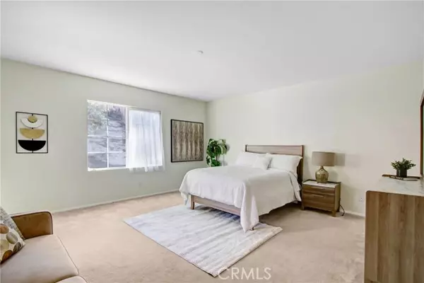 Temecula, CA 92592,33919 Galleron Street