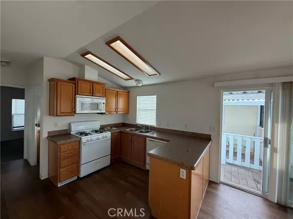 Costa Mesa, CA 92627,1741 Pomona Avenue