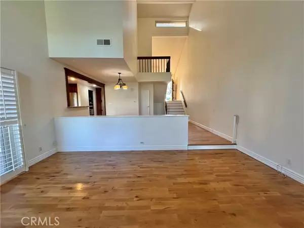 Mission Viejo, CA 92691,26553 Lucinda