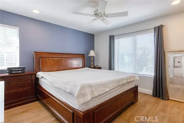 Irvine, CA 92602,50 Sapphire