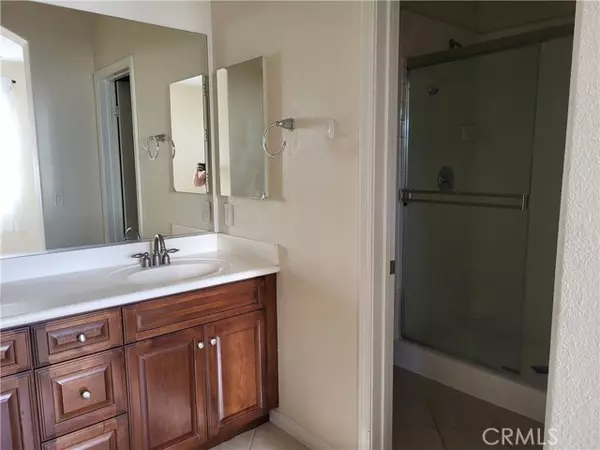 Irvine, CA 92620,64 Shadowplay