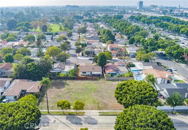 Santa Ana, CA 92706,2828 North Flower Street