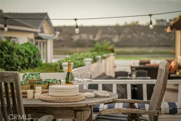 Newport Beach, CA 92660,11 Saratoga