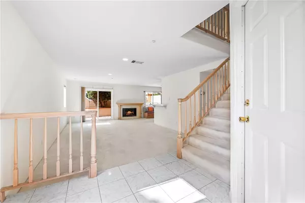 Huntington Beach, CA 92648,18871 Kithira Circle