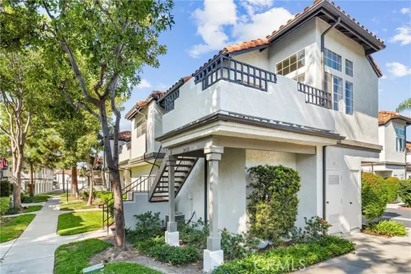 Laguna Niguel, CA 92677,24516 Donna