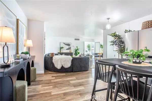 Beverly Hills, CA 90212,9950 Durant Dr.