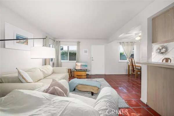 Huntington Beach, CA 92649,16393 Del Oro