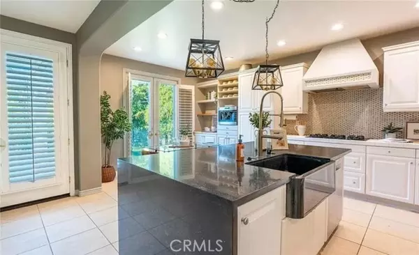 Valencia, CA 91355,26803 Brookhollow