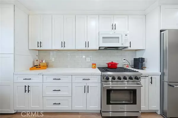 18272 Parkview Lane, Huntington Beach, CA 92648