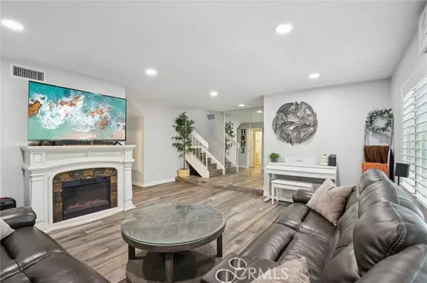 Lake Forest, CA 92630,21711 Lake Vista Drive