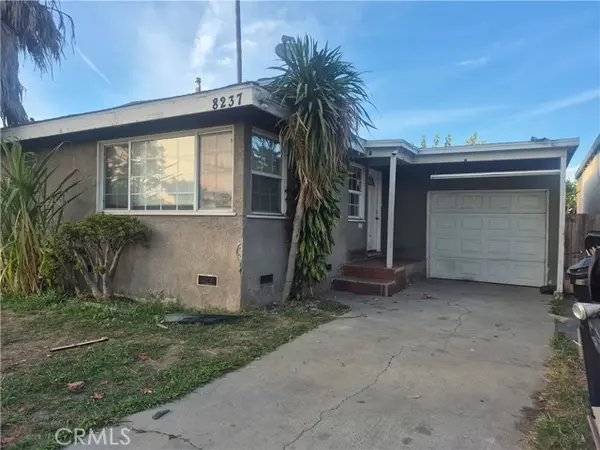 Paramount, CA 90723,8237 Rosecrans