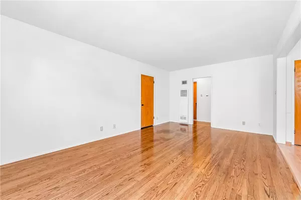 Long Beach, CA 90802,1739 East Appleton