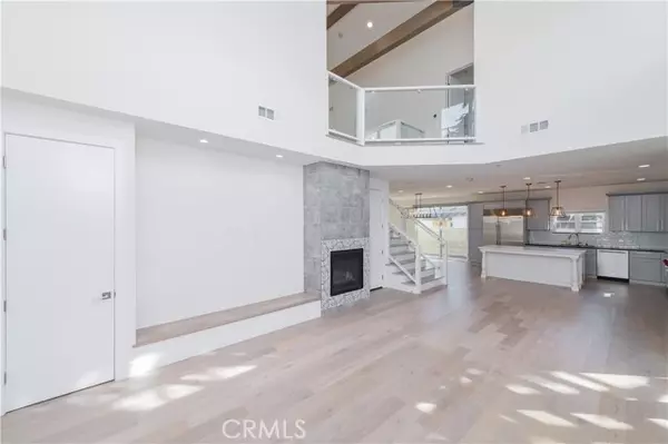 Costa Mesa, CA 92627,146 East 18th