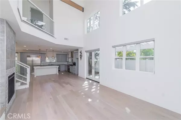 Costa Mesa, CA 92627,146 East 18th