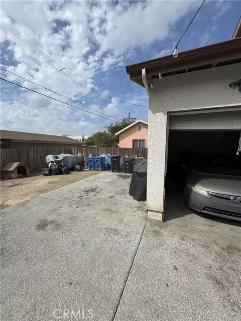 East Los Angeles, CA 90011,1192 East 48th