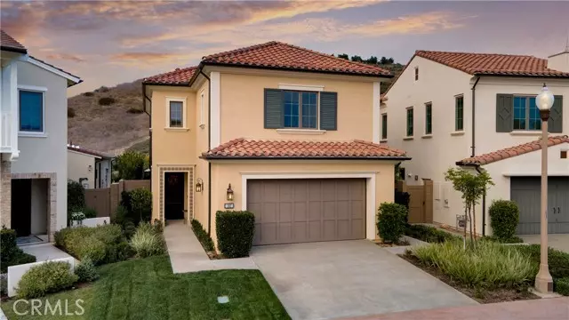 Irvine, CA 92602,343 Paradiso