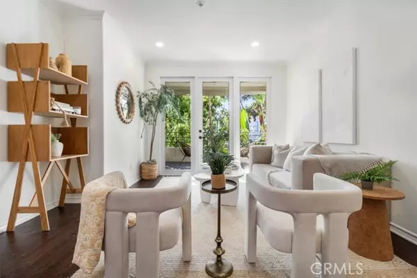 Irvine, CA 92612,2233 Martin