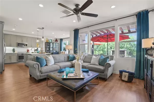 Lake Forest, CA 92630,41 Fuchsia