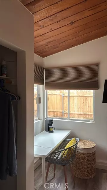 29 Palms, CA 92277,6922 Datura