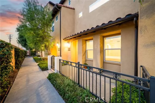 677 South District, Anaheim, CA 92805