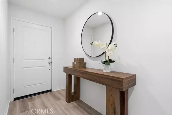 Anaheim, CA 92805,677 South District