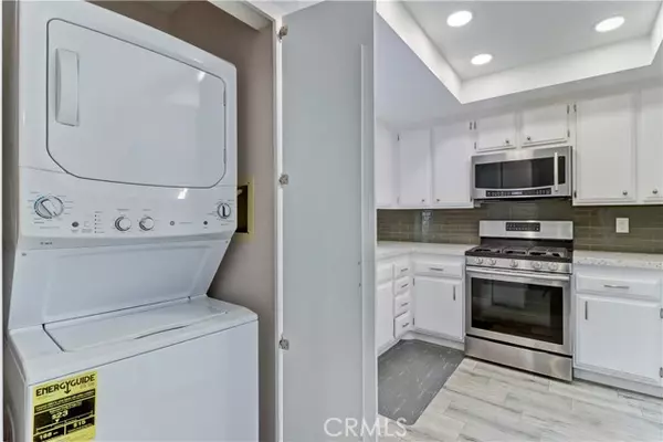 Huntington Beach, CA 92646,8566 Sierra