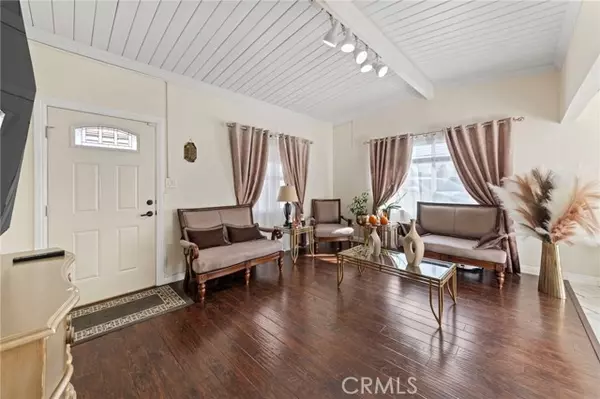 Azusa, CA 91702,5721 N Rockvale Ave