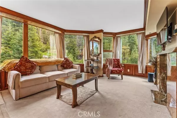 400 Squaw Creek, Olympic Village, CA 96146