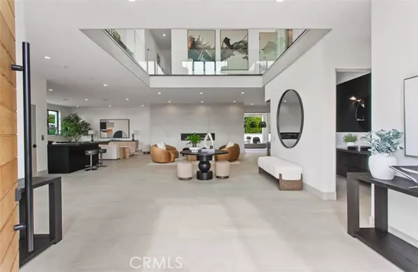 Newport Beach, CA 92663,1210 Kings Rd