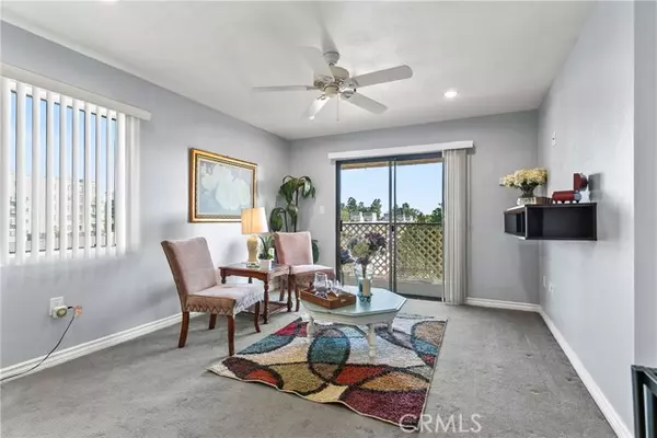 Huntington Beach, CA 92648,18900 Delaware