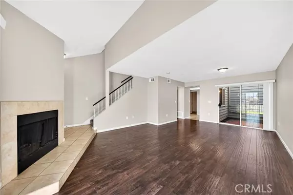 Sylmar, CA 91342,14380 Foothill